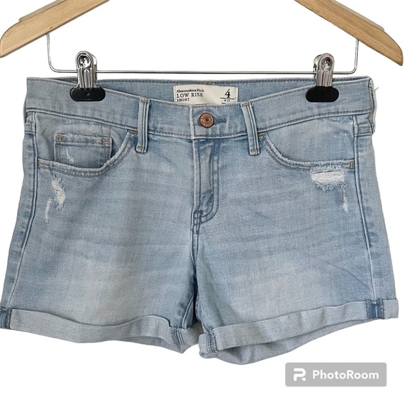 Abercrombie & Fitch Pants - Abercrombie and Fitch Low Rise Distressed Shorts Size 4 27